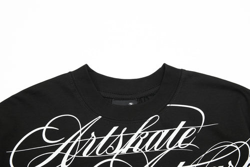 Plug‑House | Artskate Artpark Cursive‑Script Black Loose‑Fit Unisex Streetwear T‑Shirt